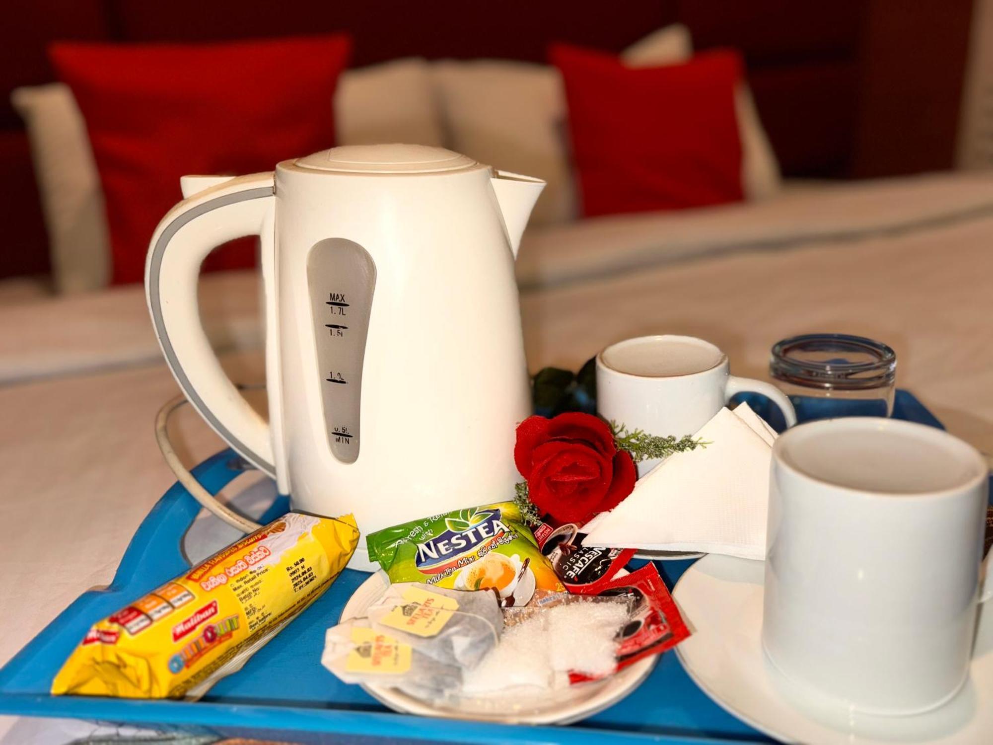 Airport Transit Kings Hotel Katunayaka Екстериор снимка