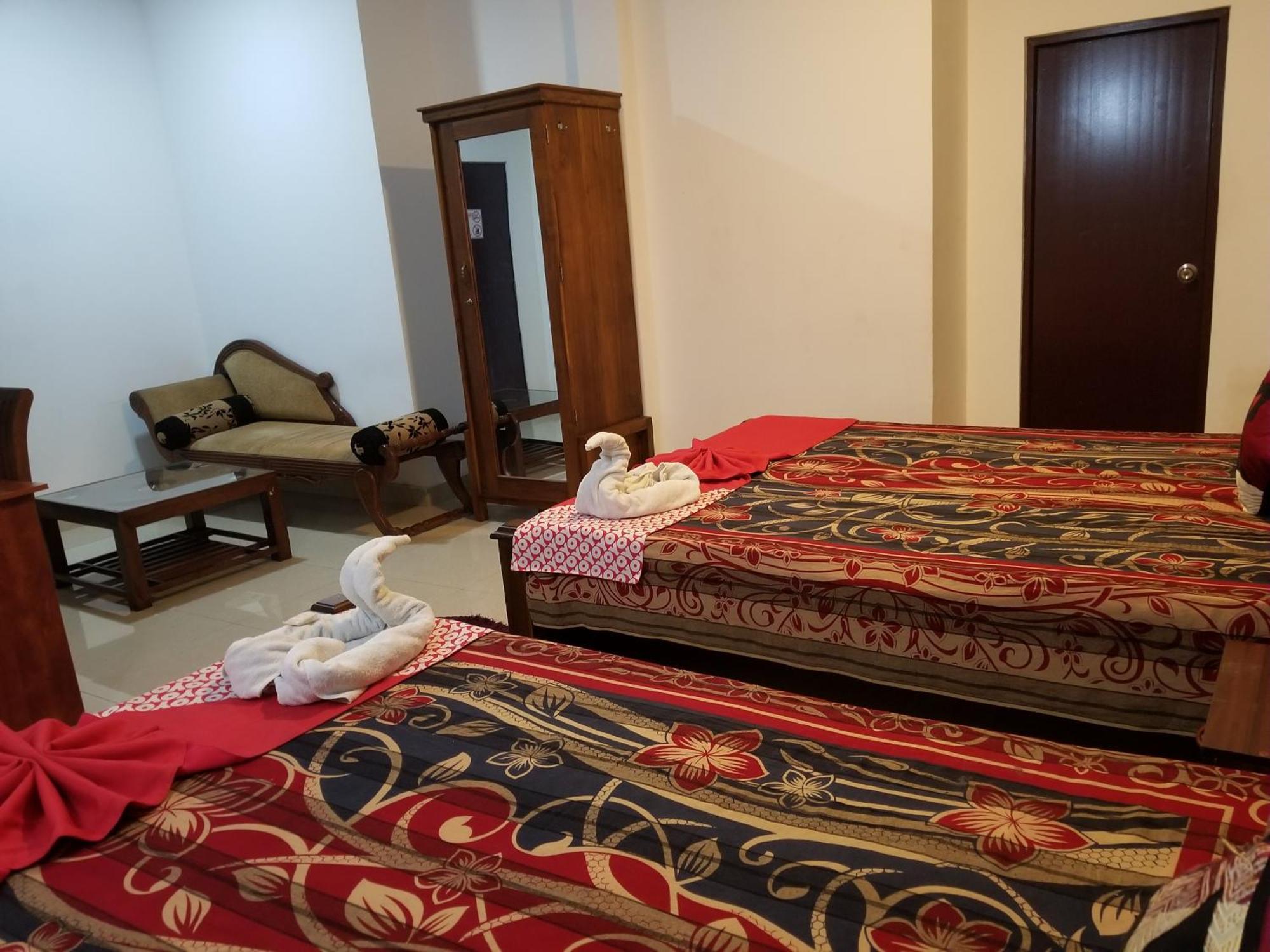 Airport Transit Kings Hotel Katunayaka Екстериор снимка