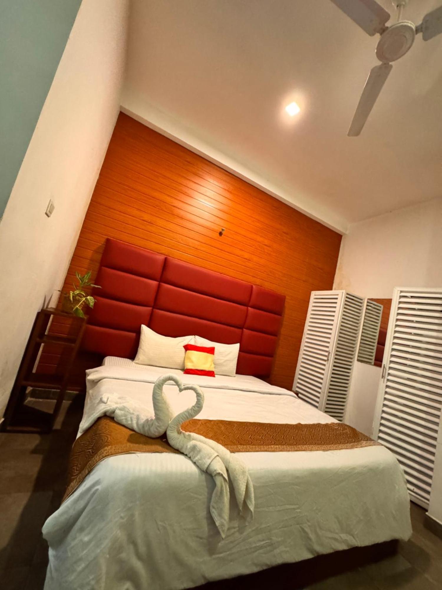 Airport Transit Kings Hotel Katunayaka Екстериор снимка