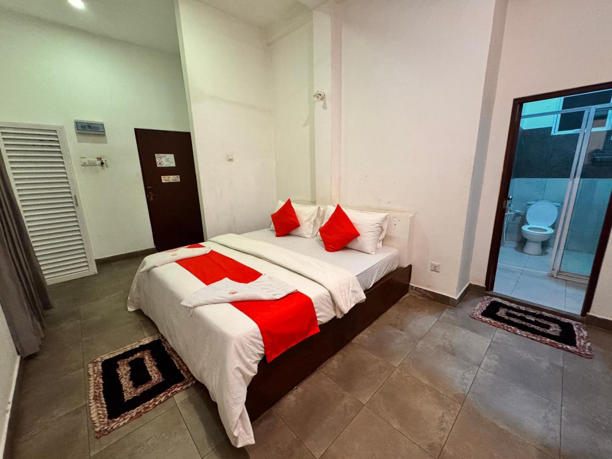 Airport Transit Kings Hotel Katunayaka Екстериор снимка