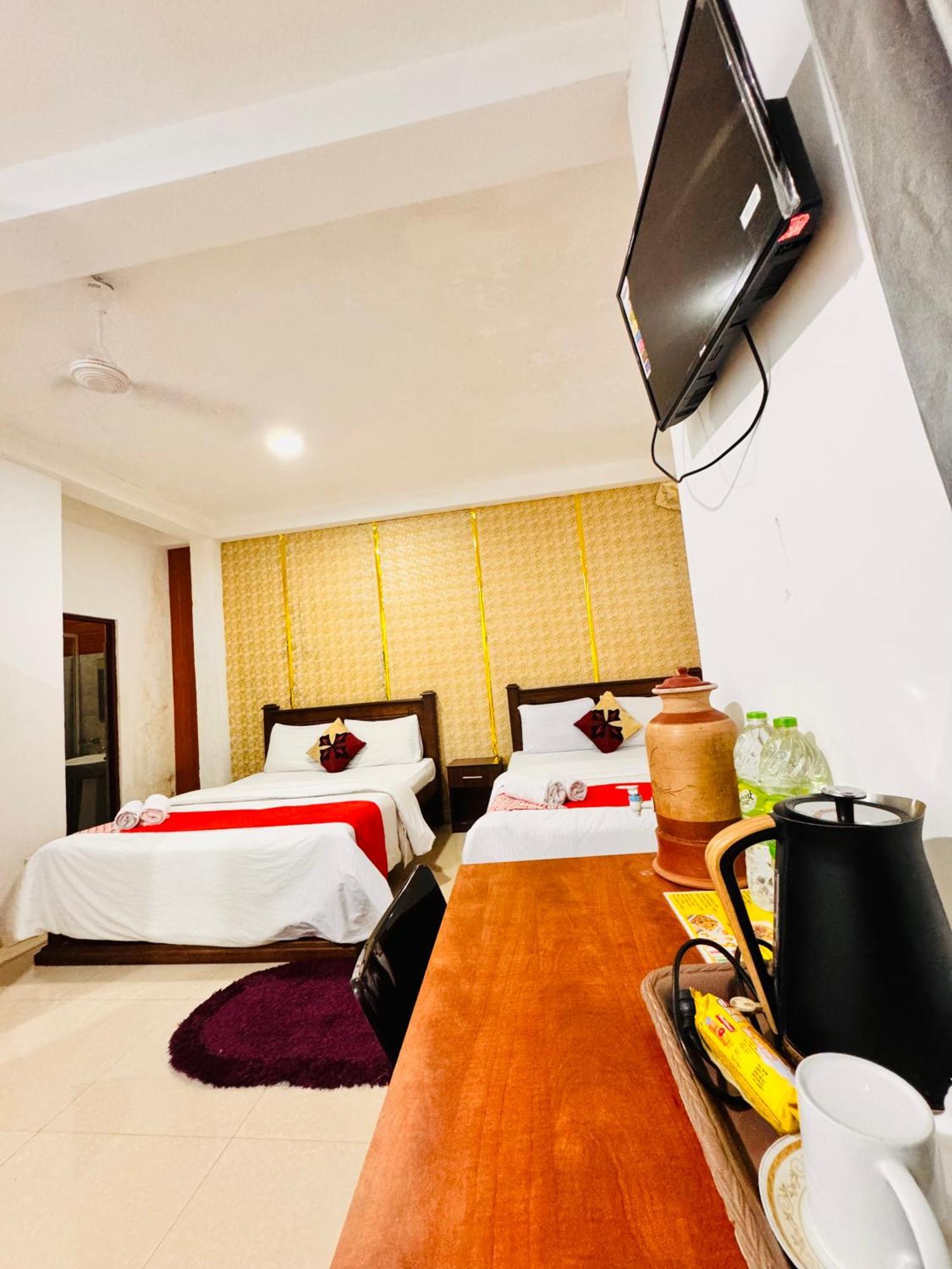 Airport Transit Kings Hotel Katunayaka Екстериор снимка