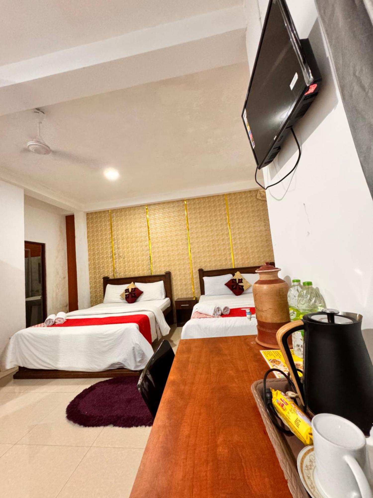 Airport Transit Kings Hotel Katunayaka Екстериор снимка