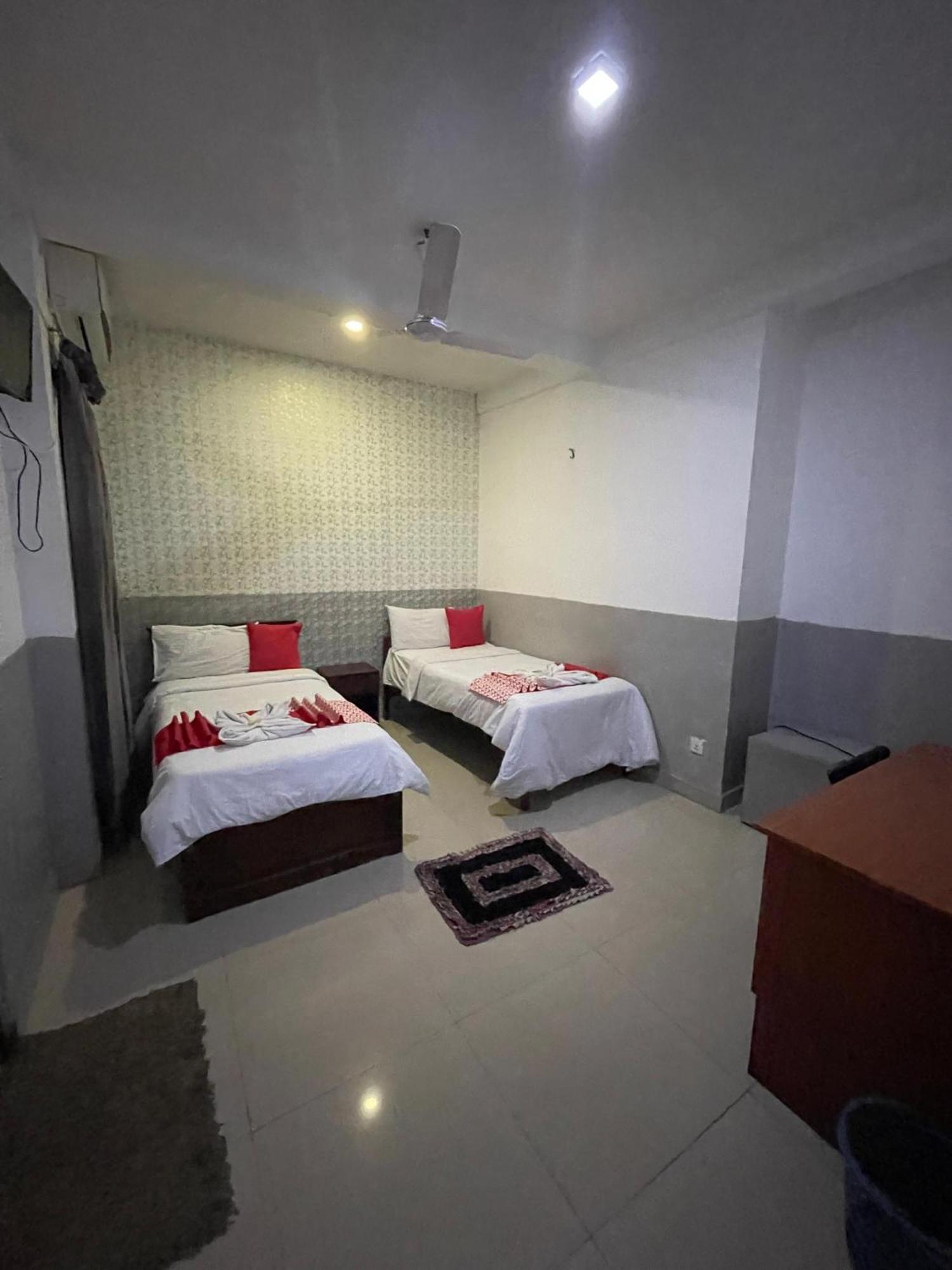 Airport Transit Kings Hotel Katunayaka Екстериор снимка